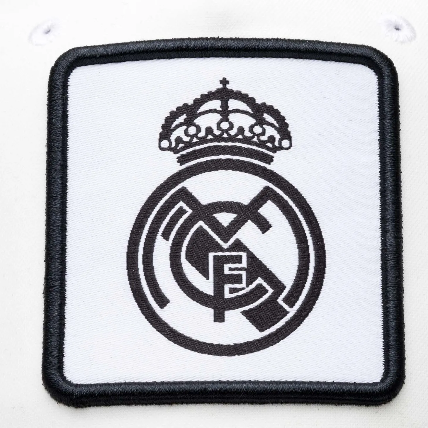 Femme Project Rogers & JLK, S.L. Casquettes|Chapeaux^Casquette Écusson Square Trucker Blanche/Bleu marine jeunes